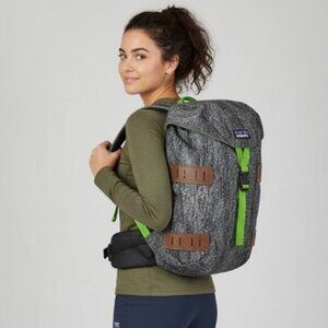 Patagonia Heathered Gray Lime Green Kids Youth Backpack One Size